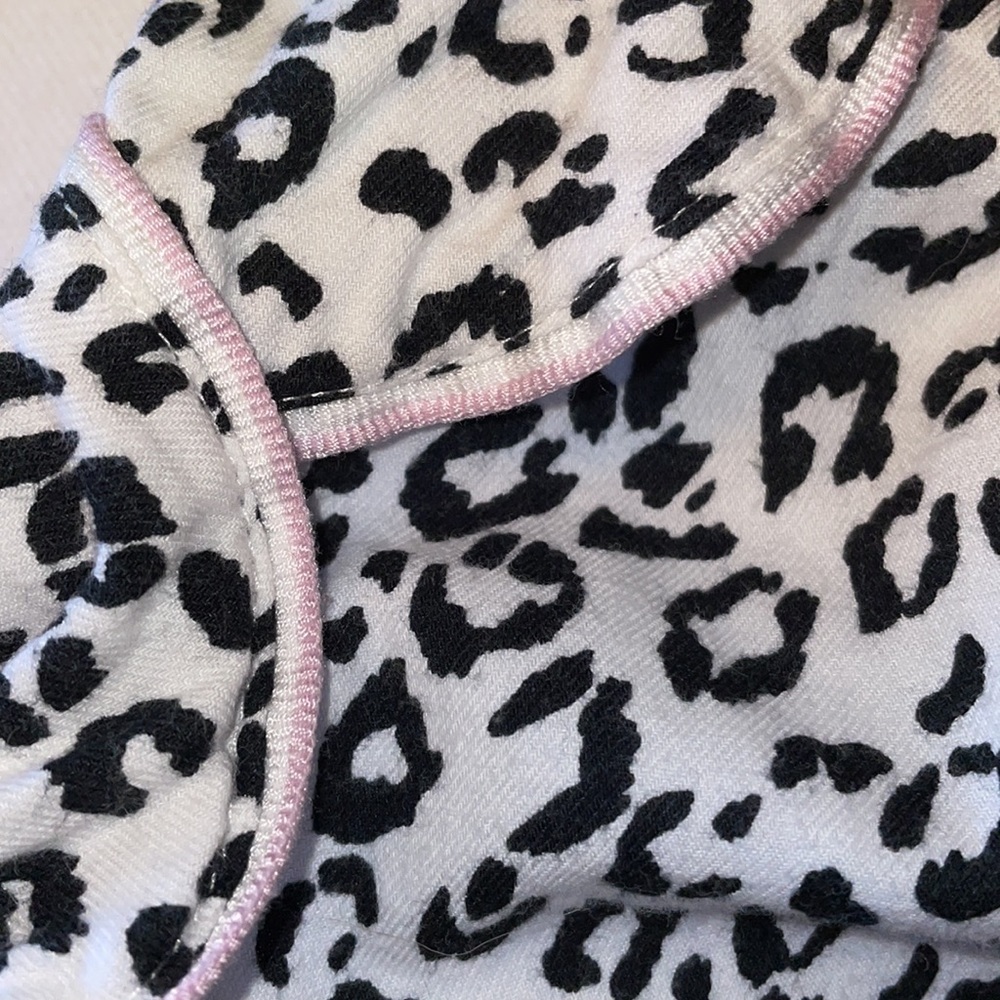 **SOLD ON MARKETPLACE ❤️Soft and sexy Victoria’s Secret cotton robe - Picture 7 of 10